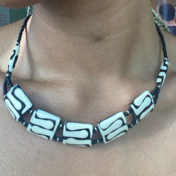 Tiki necklace - Picture 9 of 12